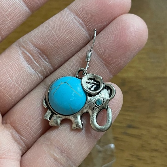 NWOT Turquoise Elephant Drop Earrings Bohemian Animal Dangle Hook Earrings - Picture 4 of 6